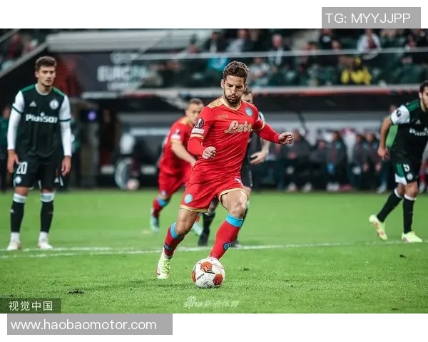 迪德朗与华沙军团激战正酣谁能在欧联杯中笑到最后